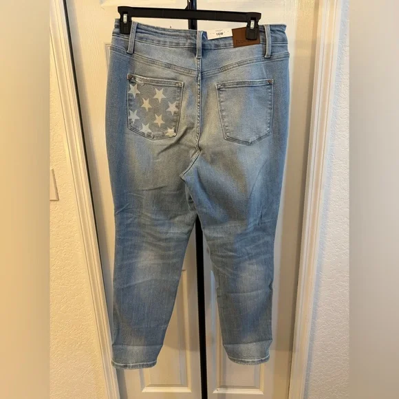 Judy Blue Boyfriend Blue Distressed Jeans - Picture 10 of 14